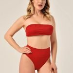 kirmizi-askisiz-bikini